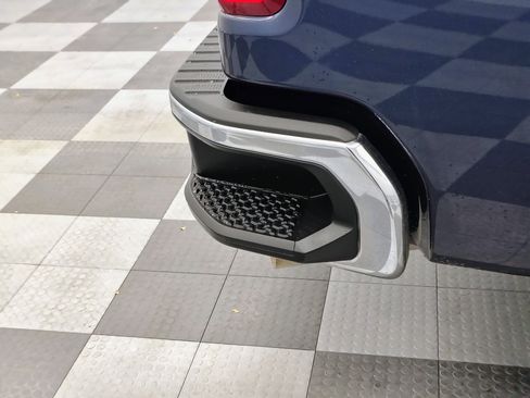 Used 2021 Chevrolet Silverado 2500 LTZ w/ LTZ Premium Package image 20