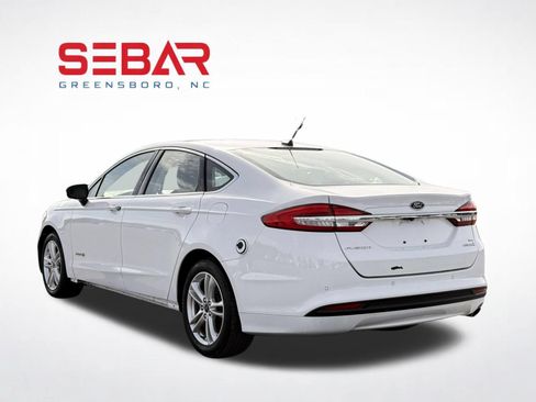 Used 2018 Ford Fusion SE w/ Equipment Group 602A FWD image 9