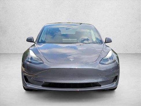 Used 2023 Tesla Model 3 Standard Range RWD image 2