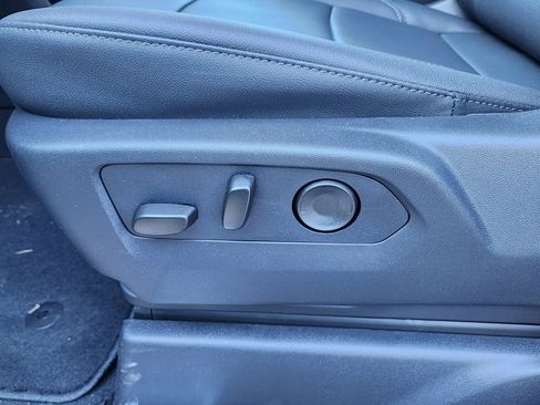 New 2026 GMC Sierra 1500 SLT w/ SLT Premium Plus Package image 18