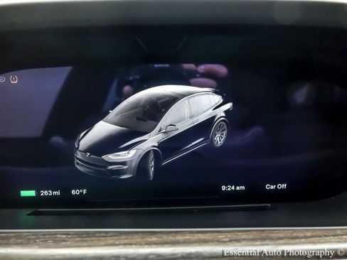Used 2022 Tesla Model X image 18