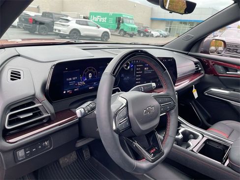 Certified 2025 Chevrolet Traverse RS w/ LPO, Floor Liner Package image 10