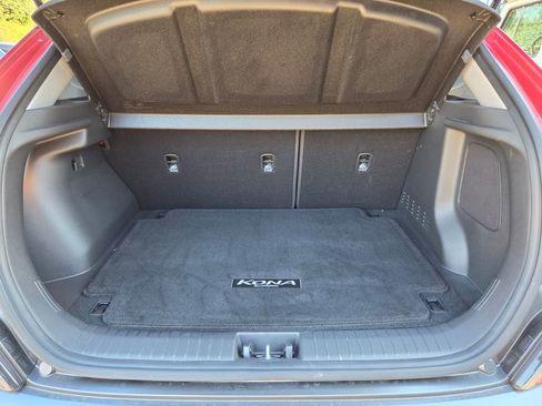 Used 2022 Hyundai Kona Limited AWD/4WD image 16