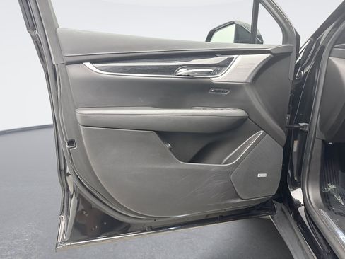 Used 2020 Cadillac XT5 Premium Luxury AWD/4WD image 9
