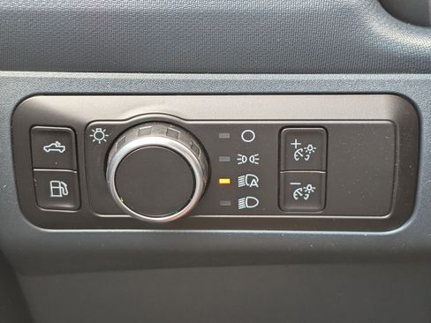 New 2026 Ford Maverick XLT w/ XLT Luxury Package FWD image 22