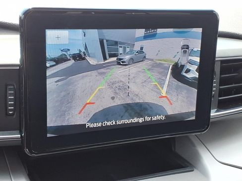 Certified 2024 Ford Explorer XLT w/ Equipment Group 202A AWD/4WD image 23