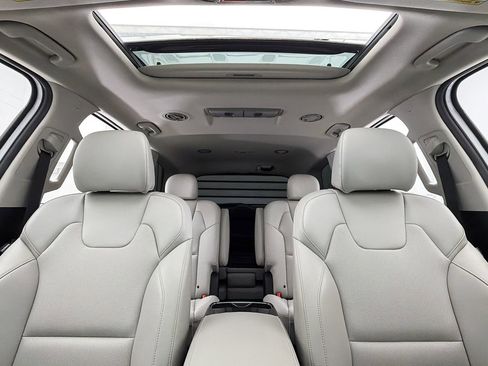 Certified 2024 Kia Telluride S w/ S Sunroof Package FWD image 13