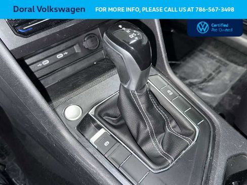 Certified 2022 Volkswagen Tiguan SE image 21