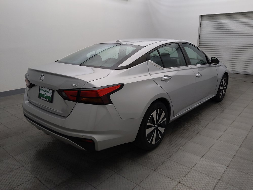 Used 2022 Nissan Altima 2.5 SV FWD image 9