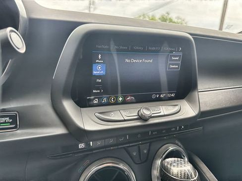 Used 2021 Chevrolet Camaro LT w/ Technology Package RWD image 13