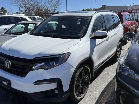Used 2022 Honda Pilot Special Edition image 2
