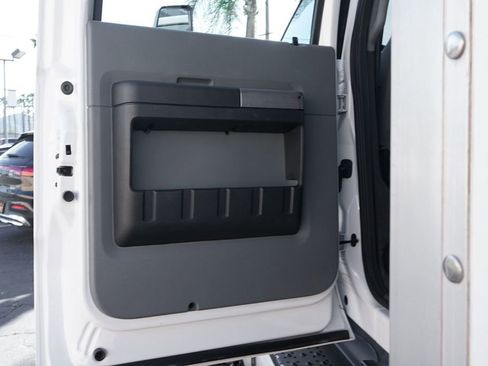 Used 2016 Ford F650 2WD Crew Cab Super Duty image 43