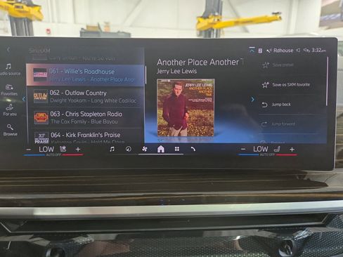 Used 2025 BMW X7 xDrive40i image 52