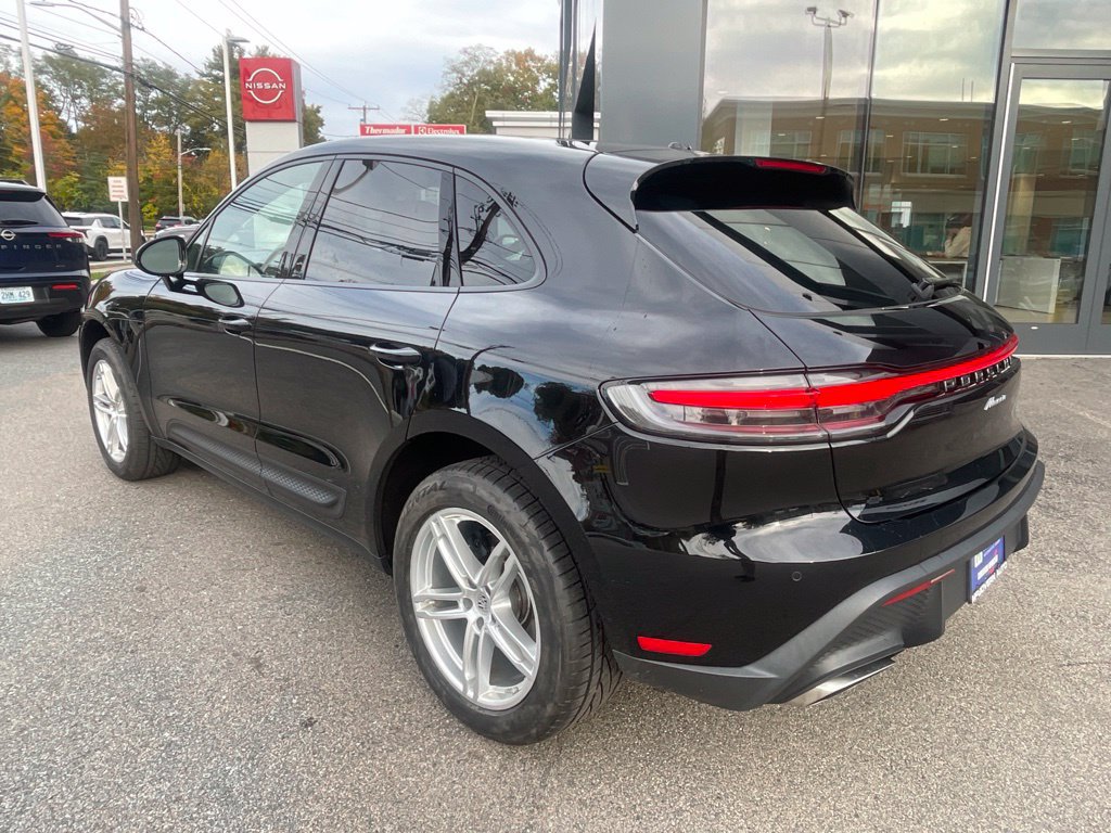 Used 2023 Porsche Macan AWD/4WD image 8