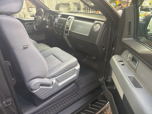 Used 2011 Ford F150 XLT w/ XLT Chrome Pkg image 12