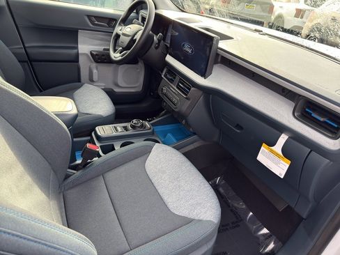 New 2026 Ford Maverick XLT image 18