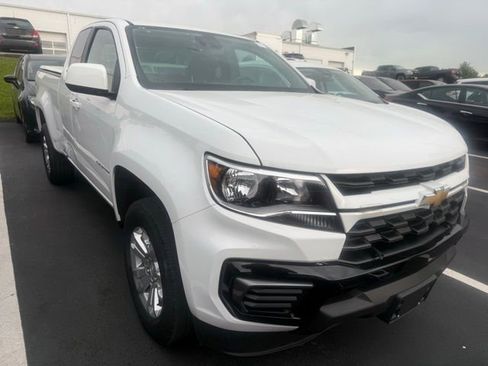 Used 2022 Chevrolet Colorado LT w/ Fleet Safety Package RWD image 2