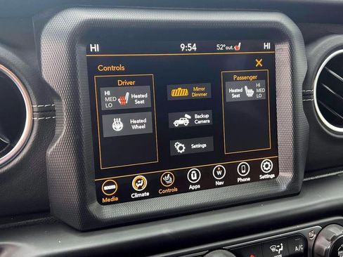 Used 2023 Jeep Wrangler Unlimited Sahara w/ Cold Weather Group image 27