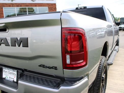 Used 2025 RAM 2500 Laramie AWD/4WD image 43
