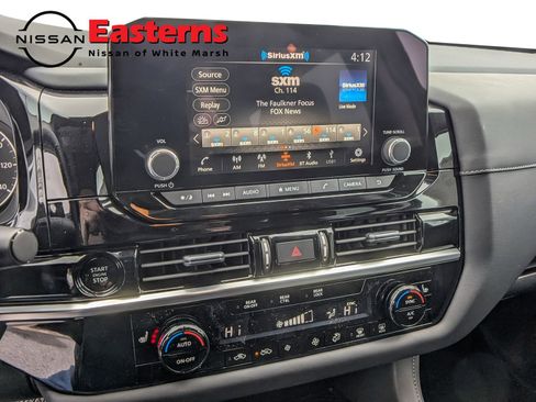 New 2025 Nissan Pathfinder SV w/ SV Premium Package image 13