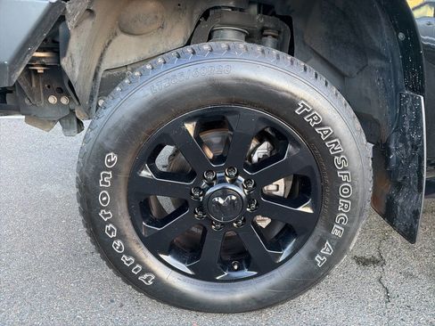 Used 2020 RAM 3500 Laramie w/ Night Edition image 14