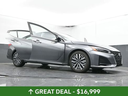 Used 2023 Nissan Altima 2.5 SV image 67