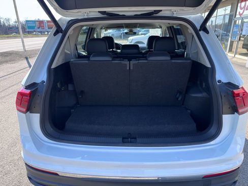 Used 2024 Volkswagen Tiguan Wolfsburg Edition FWD image 38