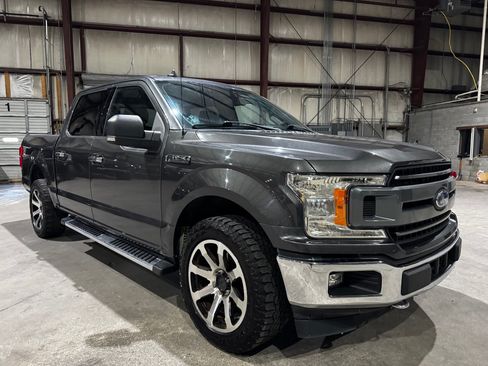 Used 2020 Ford F150 XLT w/ Equipment Group 302A Luxury AWD/4WD image 2