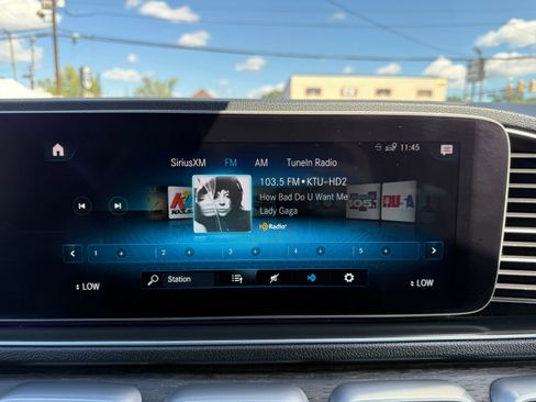 Used 2020 Mercedes-Benz GLE 350 4MATIC image 37