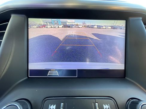 Used 2020 GMC Acadia SLE w/ Driver Convenience Package FWD image 14