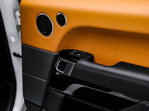 Used 2020 Land Rover Range Rover Sport SVR image 93