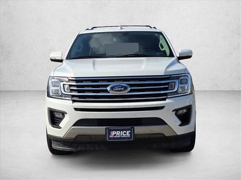 Used 2020 Ford Expedition XLT w/ Equipment Group 201A RWD image 2