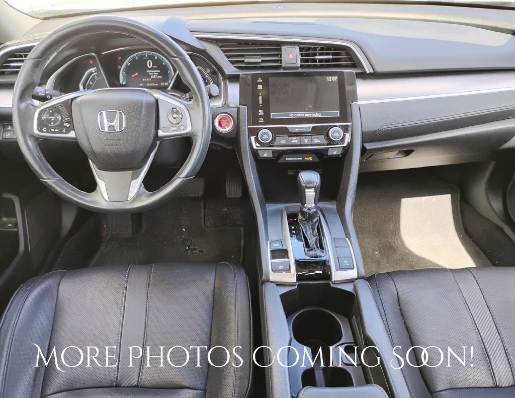Used 2018 Honda Civic Touring image 4