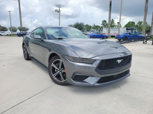 Used 2025 Ford Mustang Premium RWD image 2