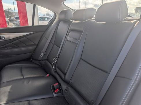Used 2017 INFINITI Q50 Sport image 8