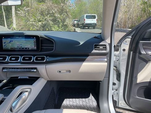Used 2020 Mercedes-Benz GLS 450 4MATIC image 30