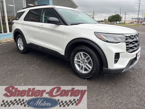 New 2026 Ford Explorer Active RWD image 1