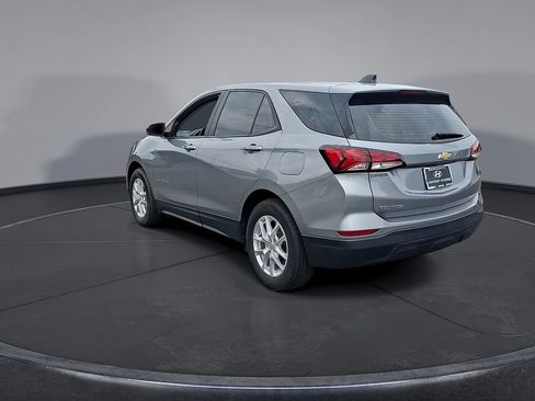 Used 2023 Chevrolet Equinox LS FWD image 22