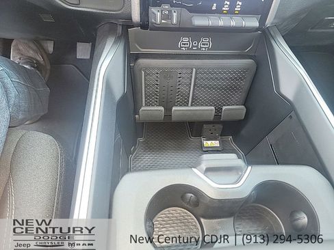 New 2026 RAM 1500 Big Horn AWD/4WD image 13