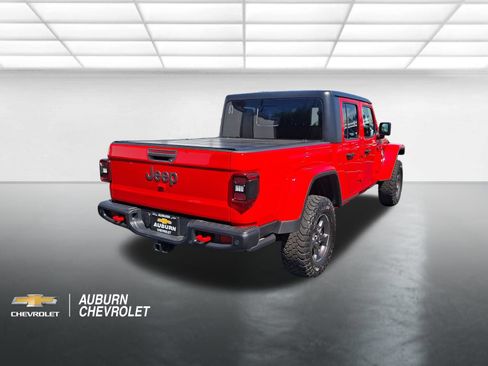 Used 2020 Jeep Gladiator Rubicon AWD/4WD image 3