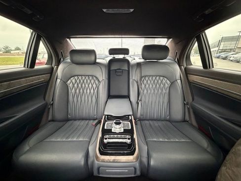Used 2021 Genesis G90 3.3T Premium RWD image 22