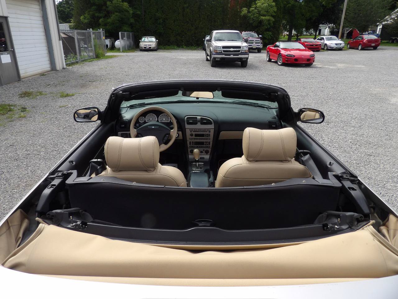 Used 2004 Ford Thunderbird RWD image 23