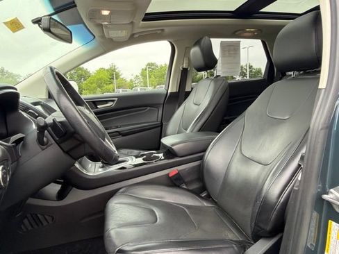 Used 2016 Ford Edge Titanium w/ Equipment Group 301A AWD/4WD image 28