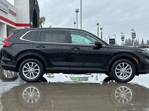 Used 2025 Honda CR-V EX-L image 7