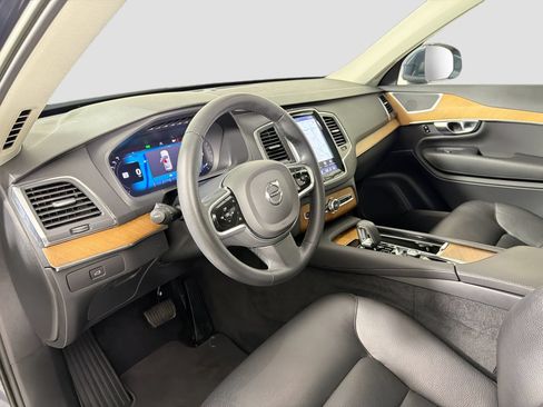 Certified 2023 Volvo XC90 B6 Core AWD/4WD image 10
