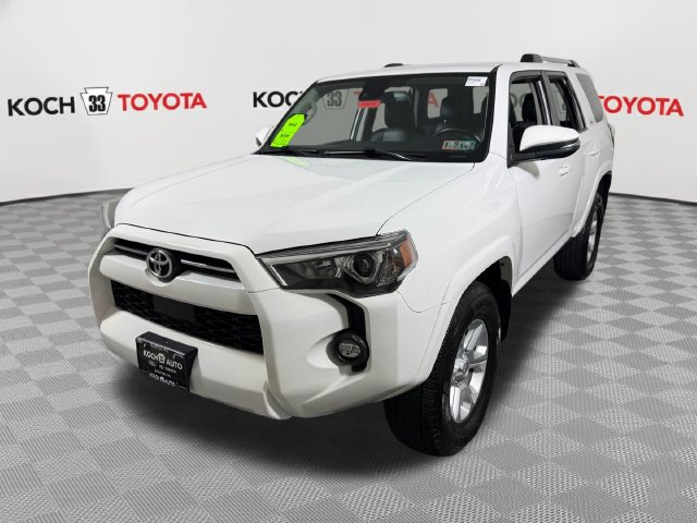 Used 2023 Toyota 4Runner SR5 Premium AWD/4WD image 3