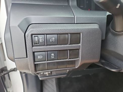 Used 2024 Toyota Tacoma SR RWD image 17
