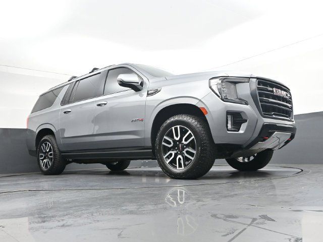Used 2023 GMC Yukon XL AT4 w/ AT4 Premium Package AWD/4WD image 32