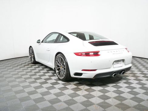 Certified 2018 Porsche 911 Carrera S RWD image 3