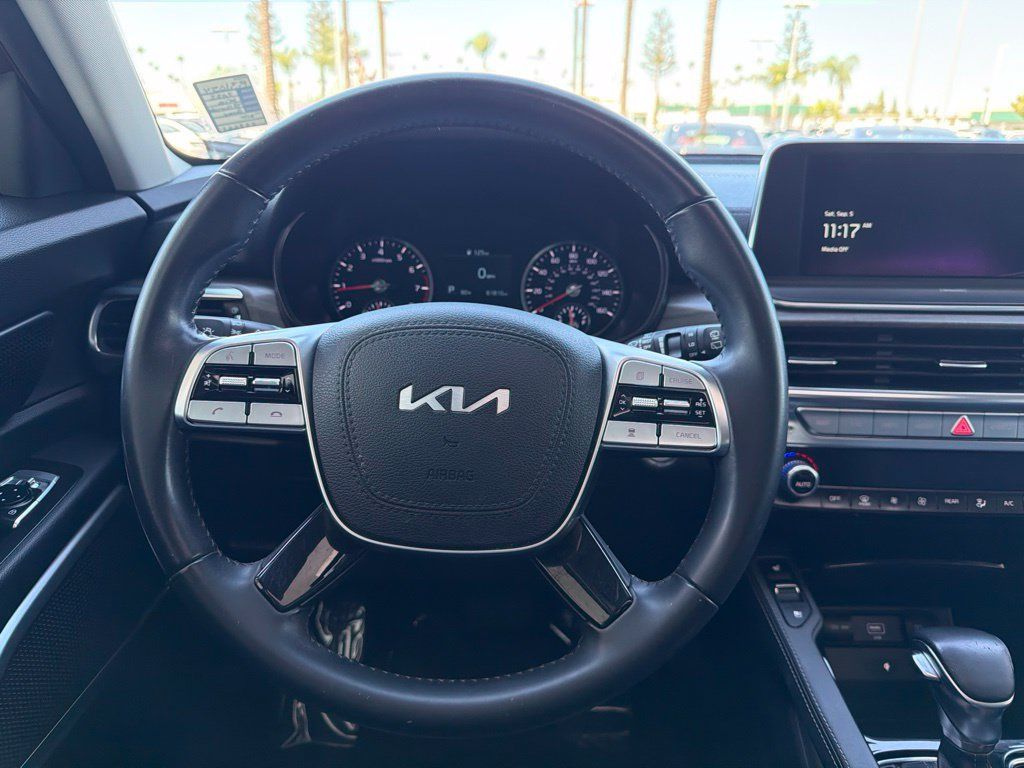 Used 2022 Kia Telluride EX FWD image 19